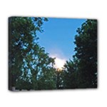 Coming Sunset Accented Edges Deluxe Canvas 20  x 16  (Framed)