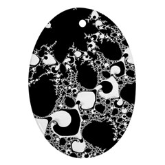 Special Fractal 04 B&w Oval Ornament (Two Sides) from UrbanLoad.com Back