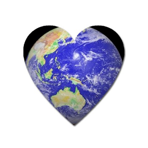 globe Magnet (Heart) from UrbanLoad.com Front