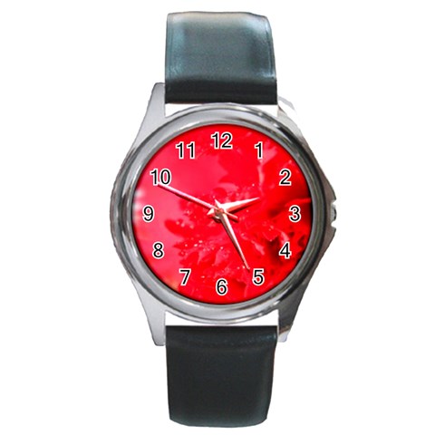 The Red Flower 5  Round Metal Watch from UrbanLoad.com Front
