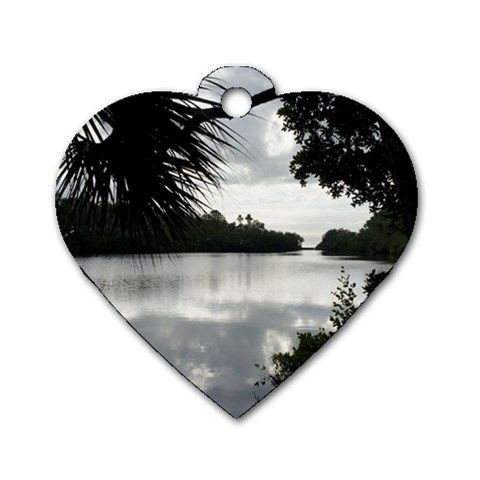 Howard Park Dog Tag Heart (Two Sides) from UrbanLoad.com Front