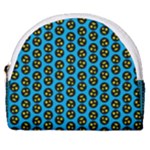 0059 Comic Head Bothered Smiley Pattern Horseshoe Style Canvas Pouch