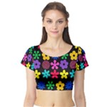 Colorful flowers on a black background pattern                                                            Short Sleeve Crop Top