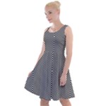 Abstract Diagonal Stripe Pattern Seamless Knee Length Skater Dress