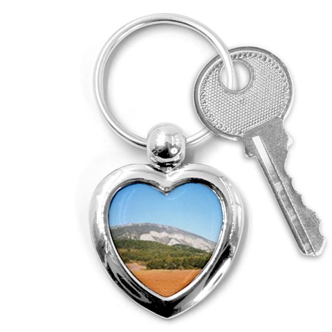 mountainscene1 Key Chain (Heart) from UrbanLoad.com Front