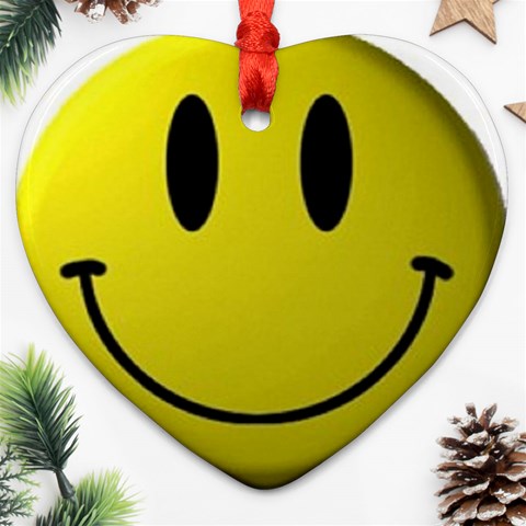 smiley face Ornament (Heart) from UrbanLoad.com Front