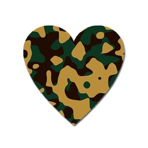camo Magnet (Heart) from UrbanLoad.com Front