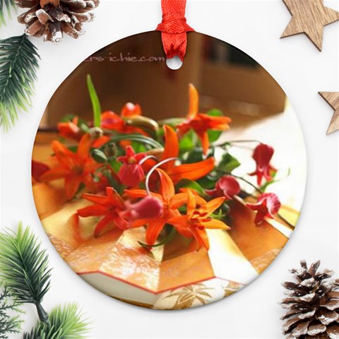 flowers Ornament (Round) from UrbanLoad.com Front