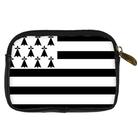 Brittany Flag Digital Camera Leather Case from UrbanLoad.com Back