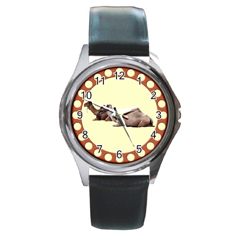 Sitting camels Round Metal Watch from UrbanLoad.com Front