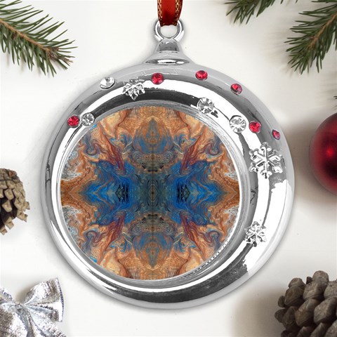 Pour Repeats Metal Snowflake Red Crystal Round Ornament from UrbanLoad.com Front