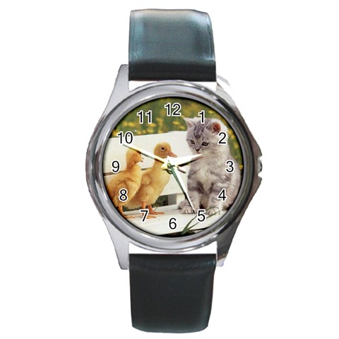 Kitty & Friends Round Metal Watch from UrbanLoad.com Front