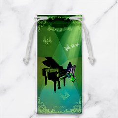 Requiem Butterfly Jewelry Bag from UrbanLoad.com Front