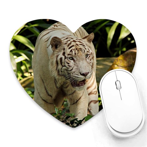 Tiger 2 Mousepad (Heart) from UrbanLoad.com Front